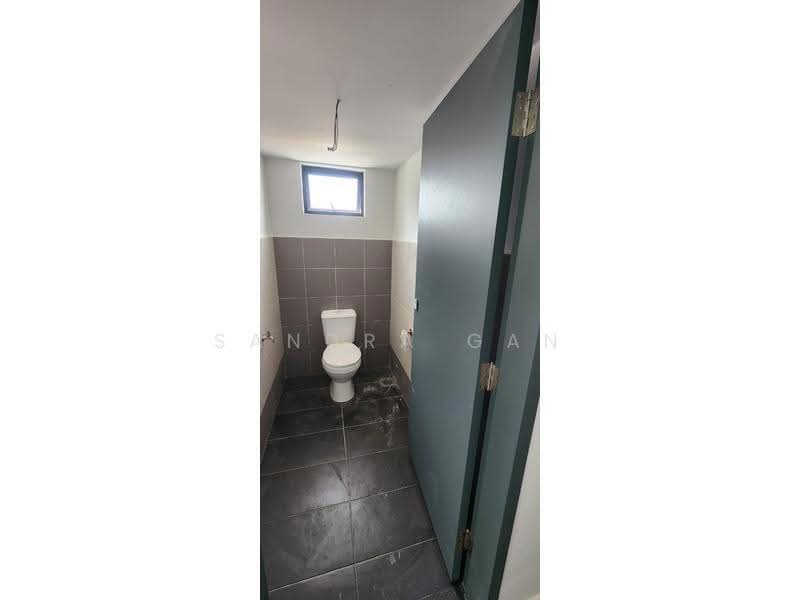 Shop / Office for Rent in Bandar Baru Permas Jaya (Permas Jaya) - Sandra Gan - Bathroom - PropertyGuru.com.my