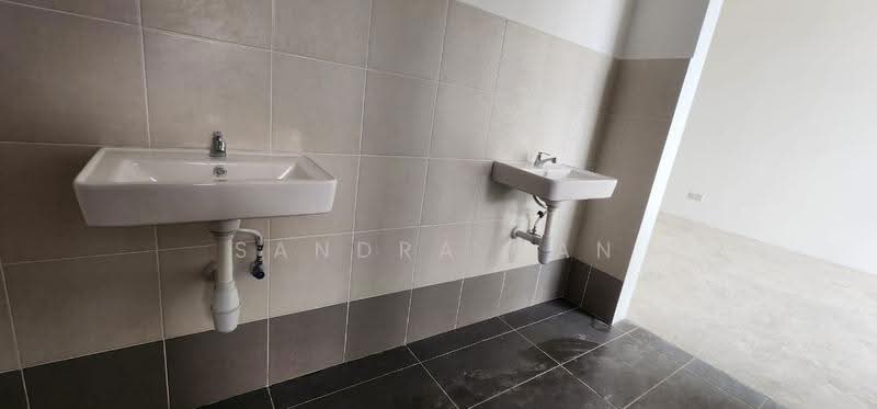 Shop / Office for Rent in Bandar Baru Permas Jaya (Permas Jaya) - Sandra Gan - Bathroom - PropertyGuru.com.my