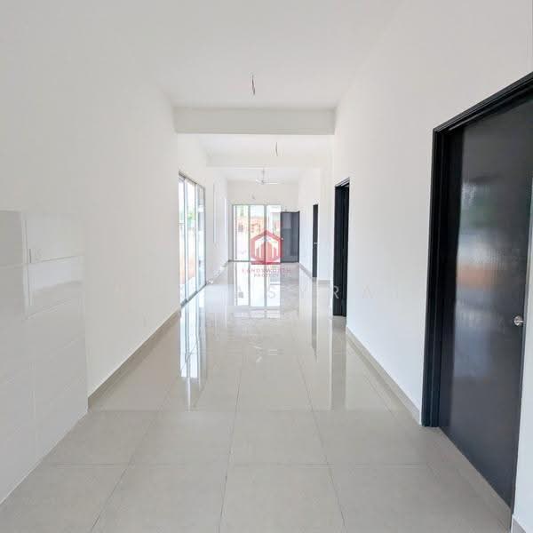 1-storey Terraced House for Sale in Bangi (Selangor) - NIK ASYRAF NS - Corridor - PropertyGuru.com.my