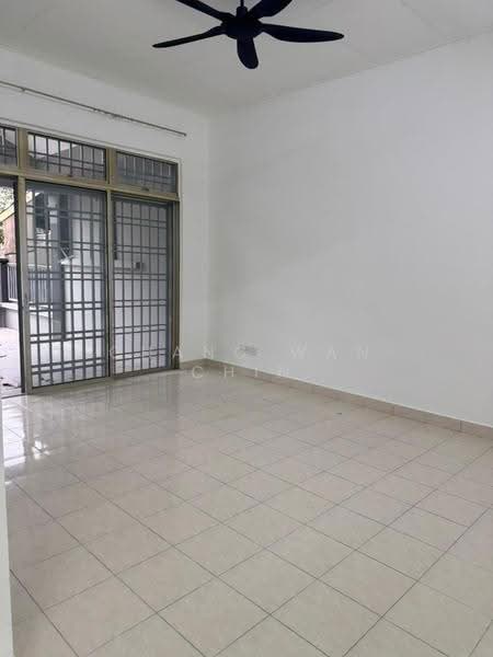 1-storey Terraced House for Sale in Taman Pulai Indah (Johor Bahru) - Chang Wan Chin - Living Room - PropertyGuru.com.my