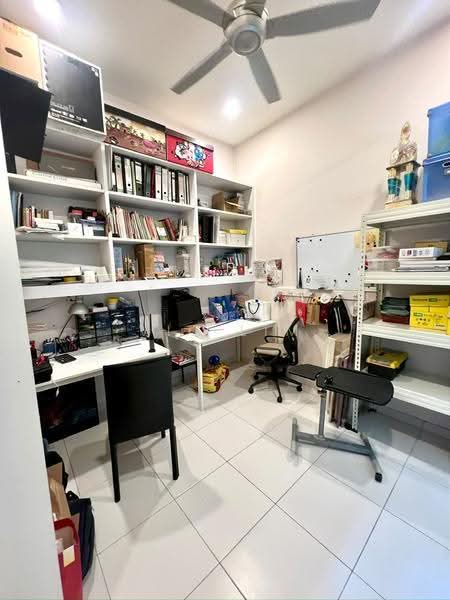 Rumah Kluster untuk Dijual di Taman Mutiara Mas (Skudai) - Vic Lim - Study - PropertyGuru.com.my