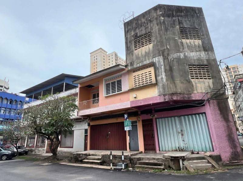 Shop for Sale in Pengkalan Chepa (Kelantan) - Roy Ooi - Exterior - PropertyGuru.com.my
