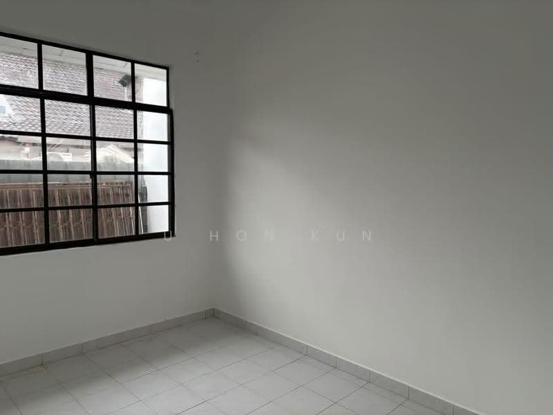 1-storey Terraced House for Sale in Taman Perling (Perling) - U Hon Kun - Interior - PropertyGuru.com.my
