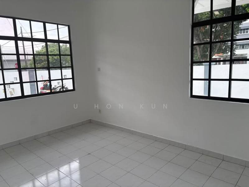 1-storey Terraced House for Sale in Taman Perling (Perling) - U Hon Kun - Interior - PropertyGuru.com.my