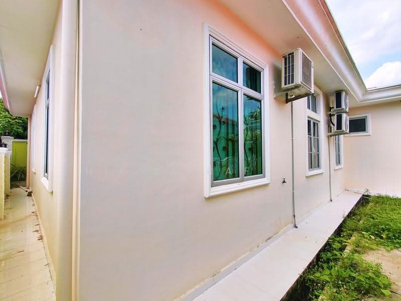 Bungalow House for Sale in Taman Desa Salak Setia (Sepang) - NIK ASYRAF NS - Exterior - PropertyGuru.com.my
