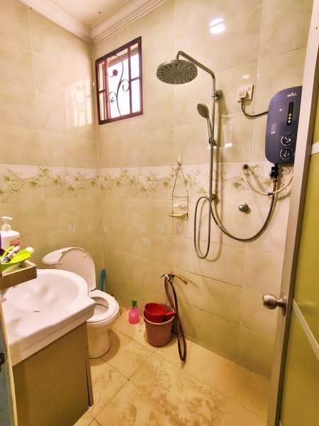 Bungalow House for Sale in Taman Desa Salak Setia (Sepang) - NIK ASYRAF NS - Bathroom - PropertyGuru.com.my