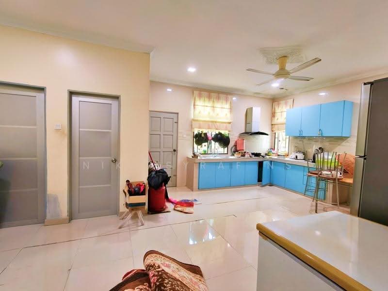 Bungalow House for Sale in Taman Desa Salak Setia (Sepang) - NIK ASYRAF NS - Kitchen - PropertyGuru.com.my