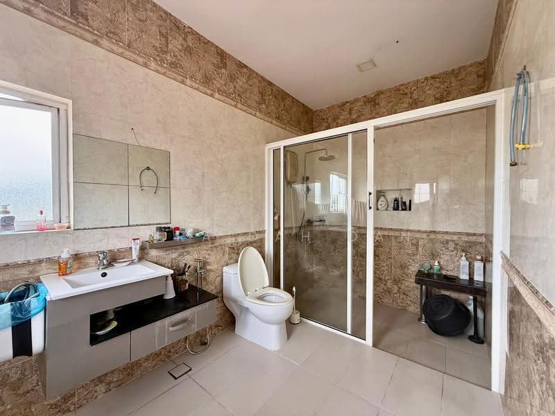 Rumah Banglo untuk Dijual di Cheras (Selangor) - Zuraidah Dan - Bathroom - PropertyGuru.com.my