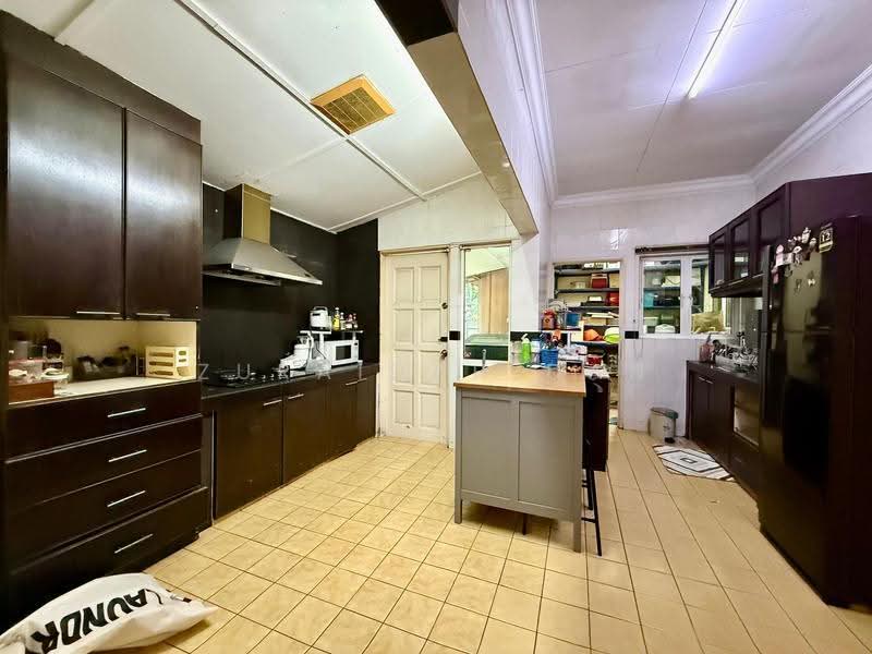 Rumah Banglo untuk Dijual di Cheras (Selangor) - Zuraidah Dan - Kitchen - PropertyGuru.com.my