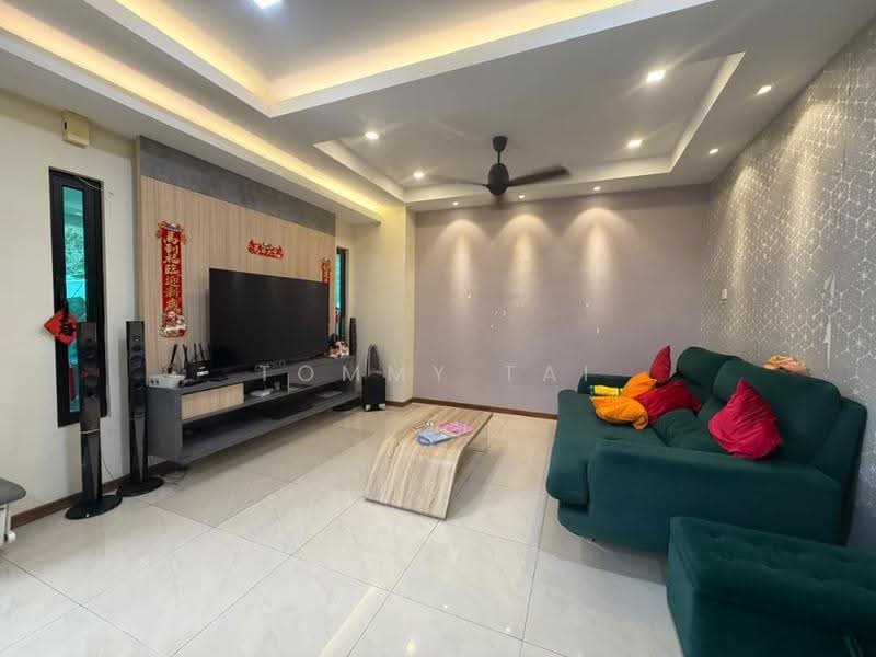 Cluster House for Sale in Austin Heights (Tebrau) - Tommy Tai - Living Room - PropertyGuru.com.my
