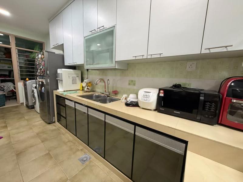 Cluster House for Sale in Austin Heights (Tebrau) - Tommy Tai - Kitchen - PropertyGuru.com.my