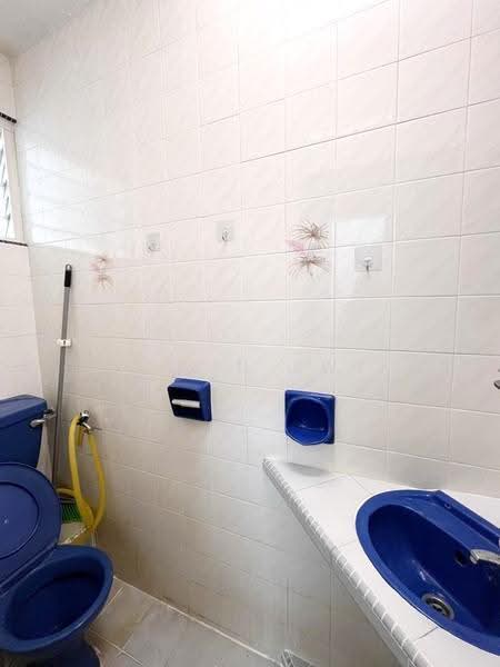 Pangsapuri untuk Disewa di Greenlane Heights Block A - Edwin Ewe - Bathroom - PropertyGuru.com.my