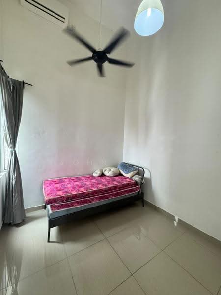 Kediaman Servis untuk Disewa di Centra Residences - John Sia - Bedroom - PropertyGuru.com.my