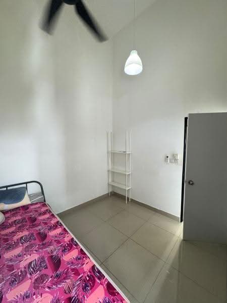 Kediaman Servis untuk Disewa di Centra Residences - John Sia - Bedroom - PropertyGuru.com.my