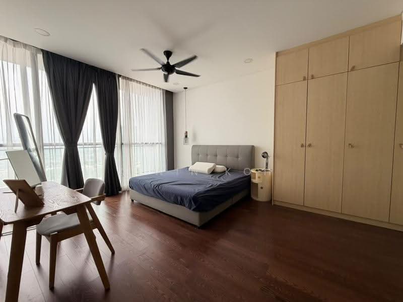 Kondominium untuk Dijual di The Fennel - Alwin Koh - Bedroom - PropertyGuru.com.my