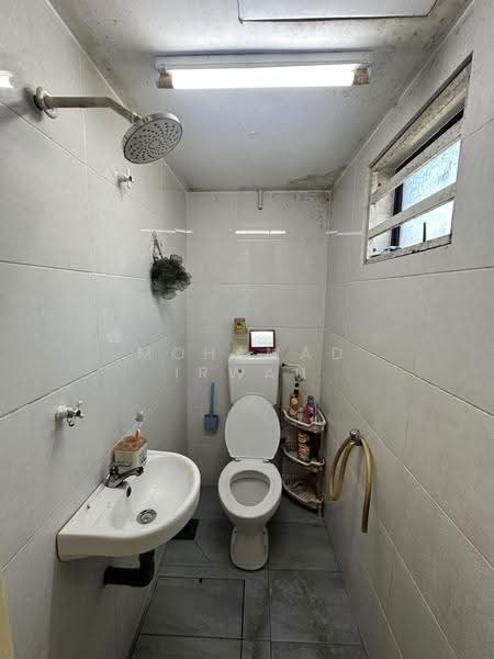 1-storey Terraced House for Sale in Taman Pinji Perdana (Lahat) - Mohamad Irwan - Bathroom - PropertyGuru.com.my