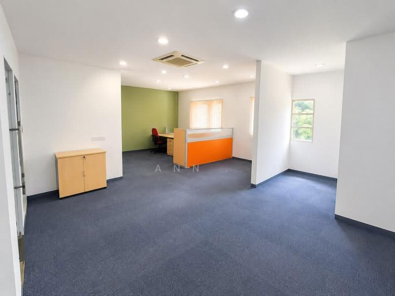 Factory for Rent in Kawasan Perindustrian Balakong (Balakong) - Ann . - Interior - PropertyGuru.com.my