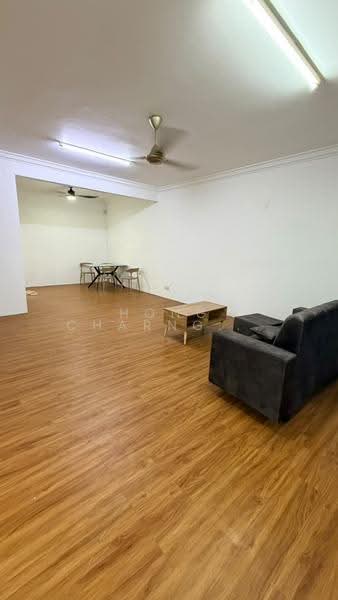 2-storey Terraced House for Rent in Permas Jaya (Johor) - Hong Charng Lee - Living Room - PropertyGuru.com.my