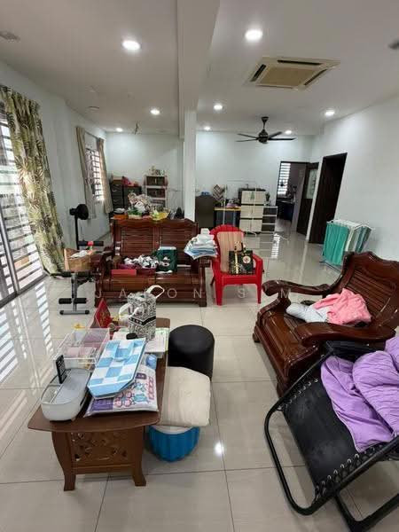 1-storey Terraced House for Sale in Taman Senai Utama (Kulai) - Jason Sim - Living Room - PropertyGuru.com.my