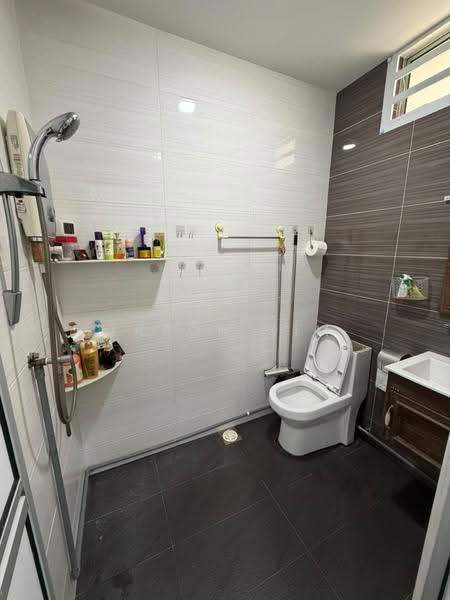 1-storey Terraced House for Sale in Taman Senai Utama (Kulai) - Jason Sim - Bathroom - PropertyGuru.com.my