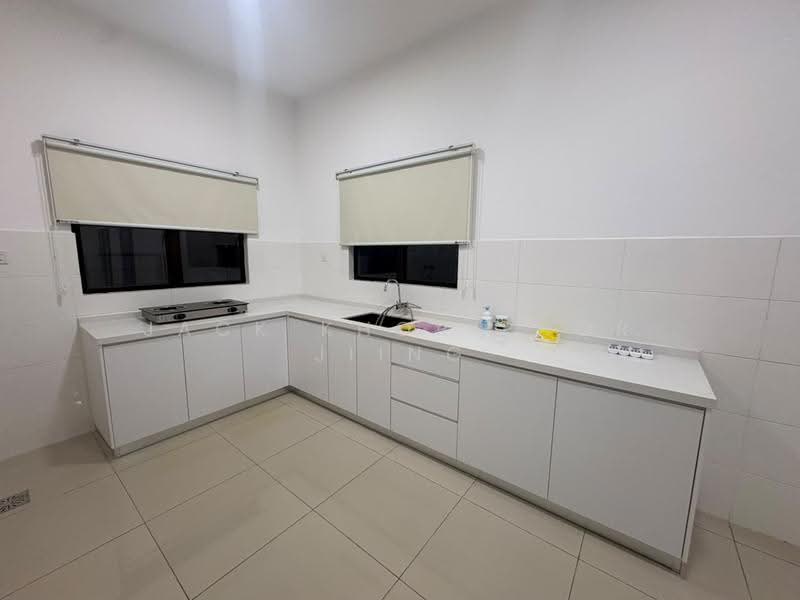 Rumah Teres 2-Tingkat untuk Disewa di Setia Alam (Selangor) - Jack Khor Phor Jiing - Kitchen - PropertyGuru.com.my
