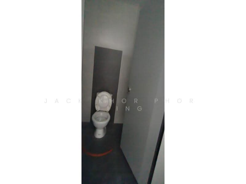 Factory for Rent in Bandar Bukit Raja (Klang) - Jack Khor Phor Jiing - Bathroom - PropertyGuru.com.my