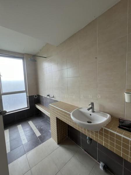 Kondominium untuk Disewa di Casa Indah 2 - Joe Cheang - Bathroom - PropertyGuru.com.my