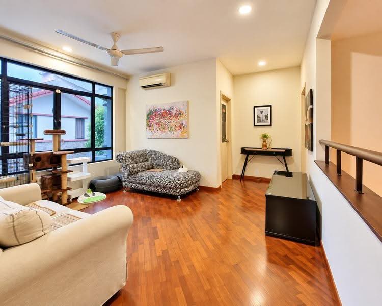 Semi-Detached House for Sale in Glenmarie Cove (Klang) - Sinclair Tan - Living Room - PropertyGuru.com.my