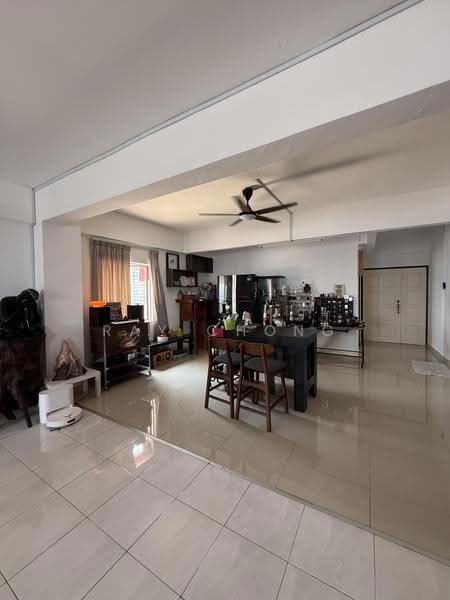 Dining Room/ Dry Kitchen