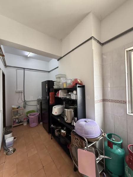 Kitchen Yard