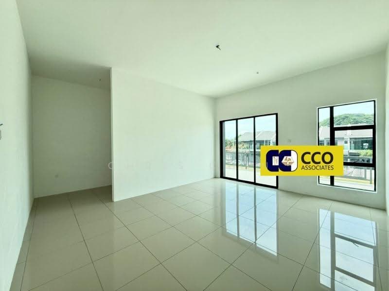 Rumah Teres 2-Tingkat untuk Dijual di Taman Pasir Emas (Lahat) - Chris Chin - Living Room - PropertyGuru.com.my