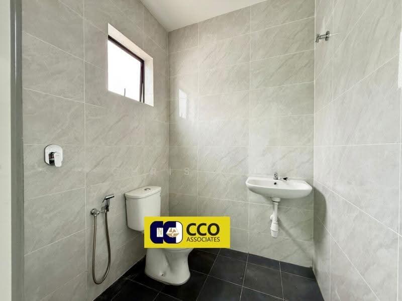 Rumah Teres 2-Tingkat untuk Dijual di Taman Pasir Emas (Lahat) - Chris Chin - Bathroom - PropertyGuru.com.my