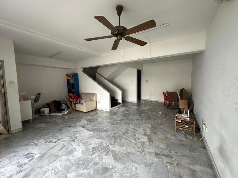 2-storey Terraced House for Sale in Bandar Sunway (Sunway) - Max Chan - Living Room - PropertyGuru.com.my