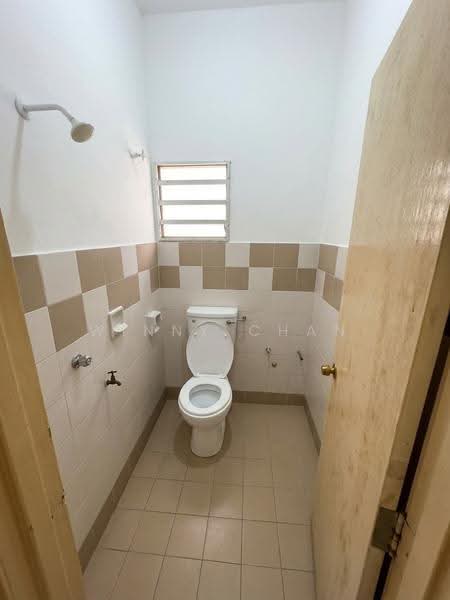 Terraced House for Sale in Taman Klebang Putra (Chemor) - Winny Chan - Bathroom - PropertyGuru.com.my