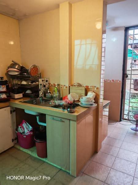 Rumah Berkembar untuk Dijual di Taman Naga Emas (Salak South) - Shaun Lee - Kitchen - PropertyGuru.com.my