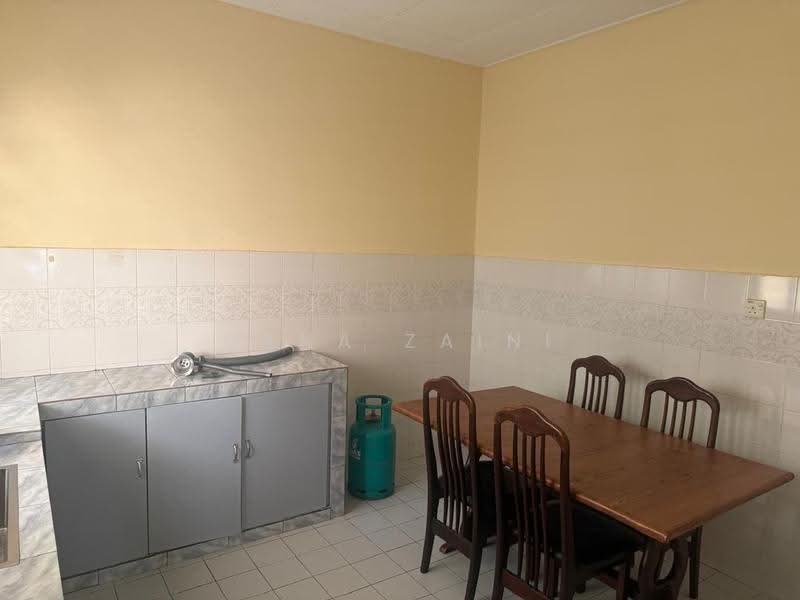 Rumah Berkembar untuk Disewa di Seremban 2 (Negeri Sembilan) - Hana Zaini - Kitchen - PropertyGuru.com.my