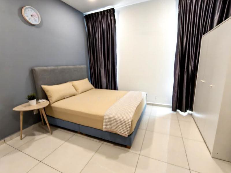 Service Residence for Sale at D'Summit Residences - Calvin Lee - Bedroom - PropertyGuru.com.my