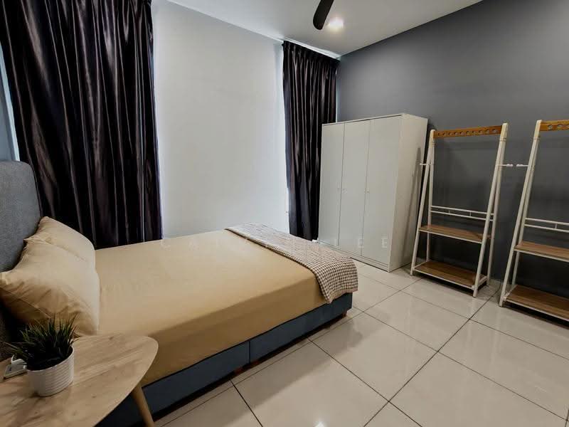 Service Residence for Sale at D'Summit Residences - Calvin Lee - Bedroom - PropertyGuru.com.my