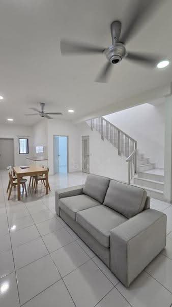 2-storey Terraced House for Rent in Setia Alam (Selangor) - Wayne Yong - Living Room - PropertyGuru.com.my