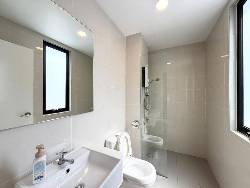 Rumah Kluster untuk Disewa di Iskandar Puteri (Nusajaya) (Johor) - JE ONG - Bathroom - PropertyGuru.com.my