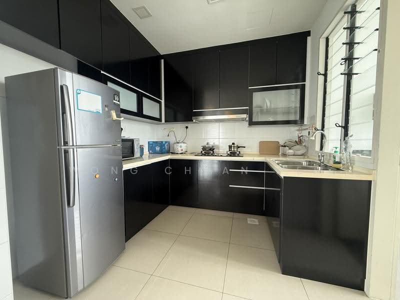 Condominium for Sale at Fairway Suites - Wong Chuan Wei - Kitchen - PropertyGuru.com.my
