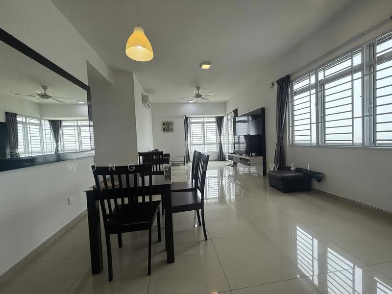 Condominium for Sale at Fairway Suites - Wong Chuan Wei - Living Room - PropertyGuru.com.my