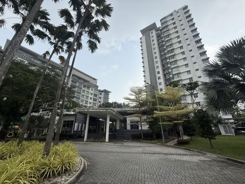 Condominium for Sale at Fairway Suites - Wong Chuan Wei - Exterior - PropertyGuru.com.my