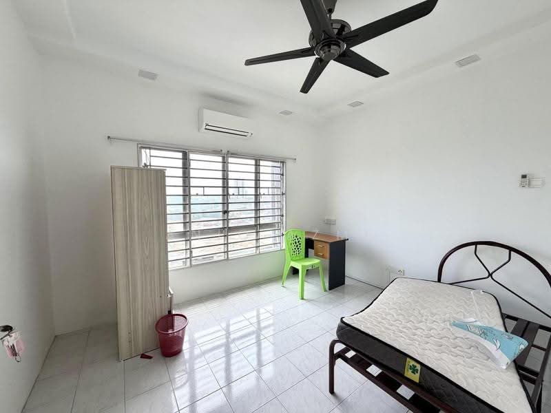 Apartment for Sale at Villa Tropika - Aniq Azmi - Bedroom - PropertyGuru.com.my