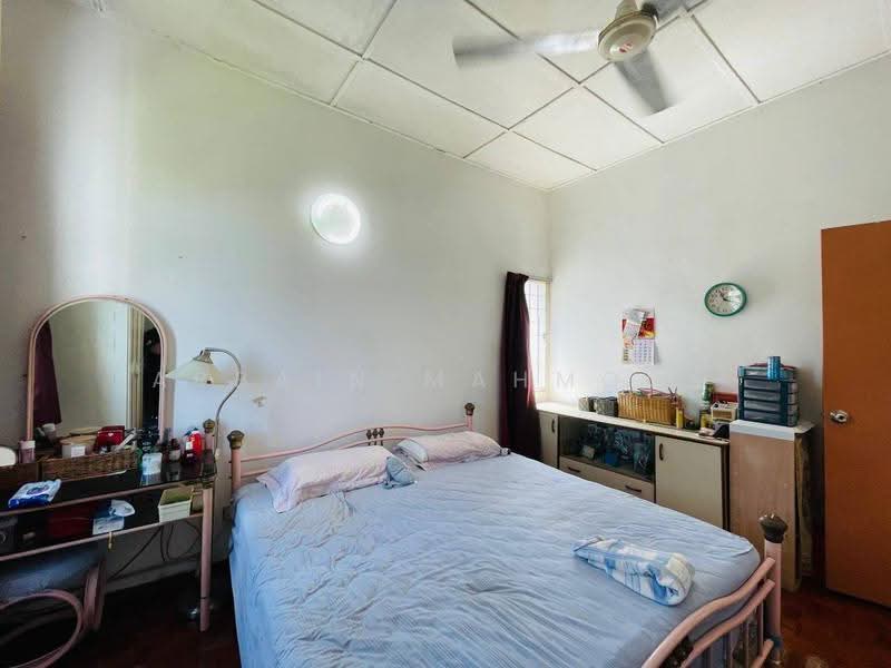 Pangsapuri untuk Dijual di Mahsuri Apartments - Arbain Mahmood - Bedroom - PropertyGuru.com.my