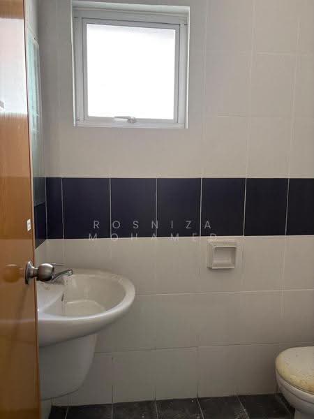 2-storey Terraced House for Sale in Nilai Impian (Nilai) - Rosniza Mohamed - Bathroom - PropertyGuru.com.my