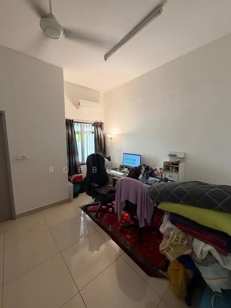 Rumah Teres 2-Tingkat untuk Dijual di Taman Nusa Idaman (Iskandar Puteri (Nusajaya)) - Robbie Tan - Study - PropertyGuru.com.my