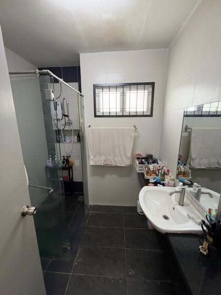 Rumah Teres 2-Tingkat untuk Dijual di Taman Nusa Idaman (Iskandar Puteri (Nusajaya)) - Robbie Tan - Bathroom - PropertyGuru.com.my