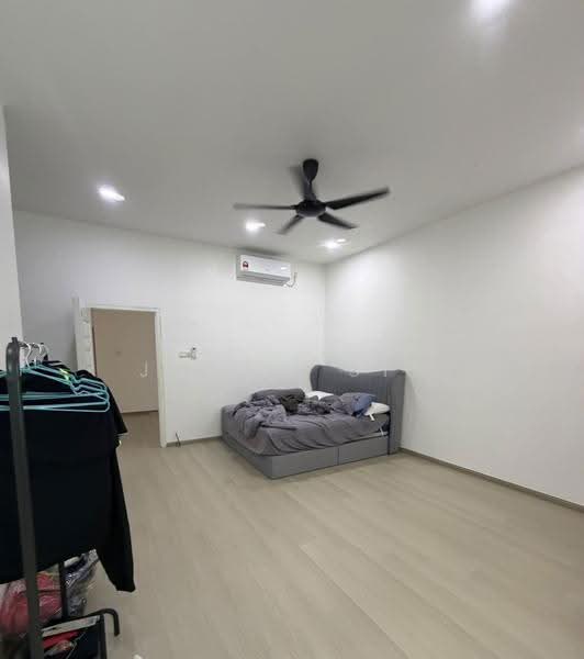 Rumah Kluster untuk Dijual di Taman Pulai Hijauan (Skudai) - Jason Sim - Bedroom - PropertyGuru.com.my