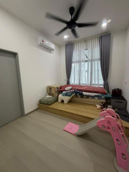 Rumah Kluster untuk Dijual di Taman Pulai Hijauan (Skudai) - Jason Sim - Bedroom - PropertyGuru.com.my